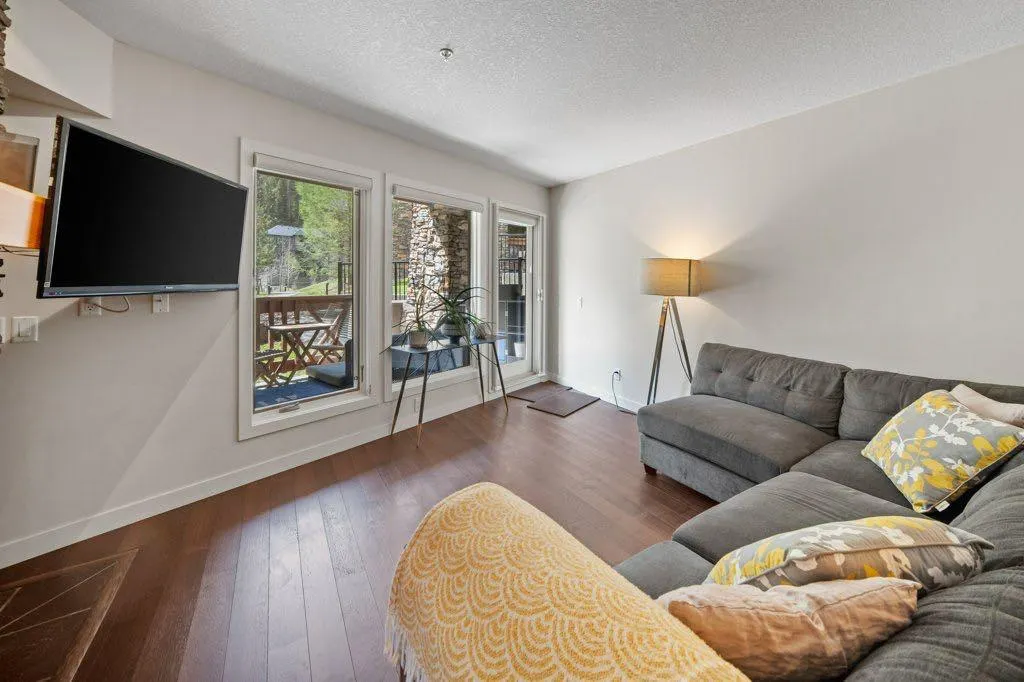 106 Stewart Creek Landing, #111