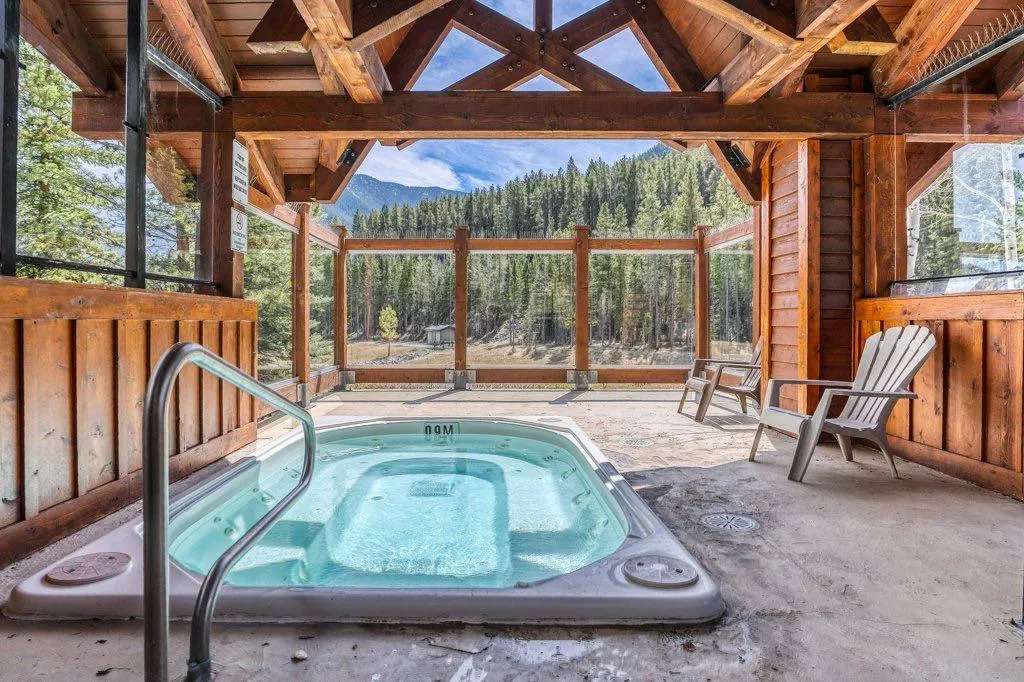106 Stewart Creek Landing, #111