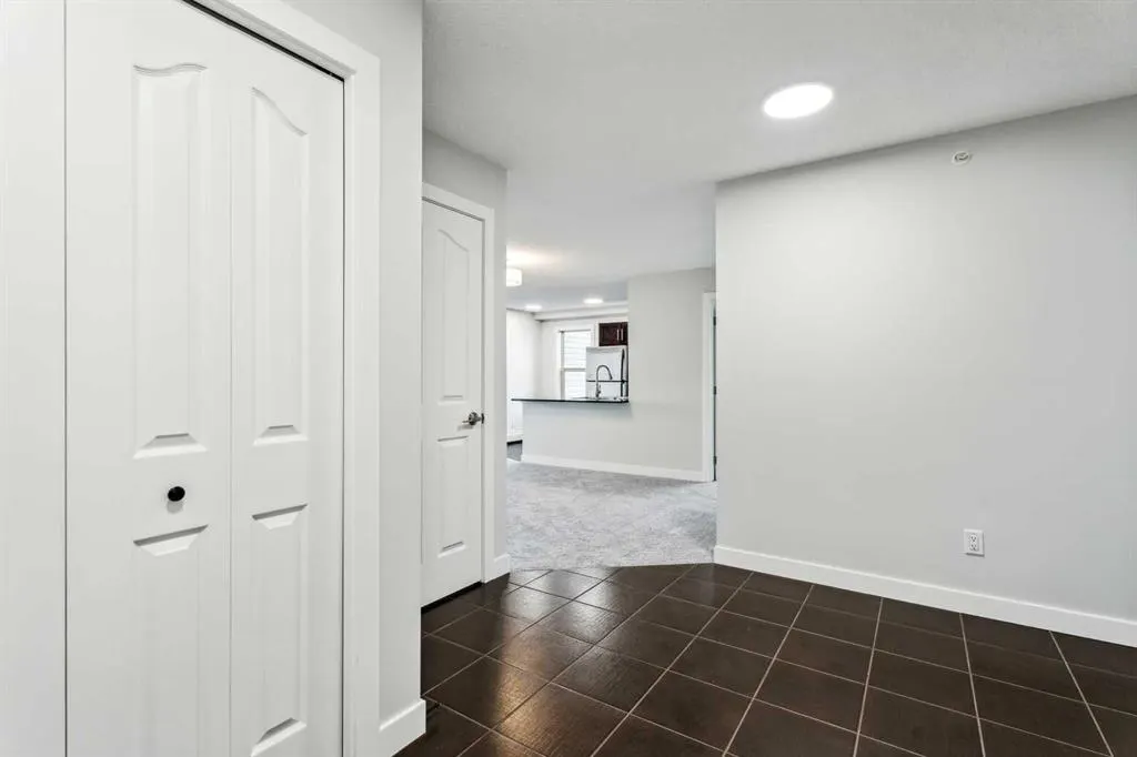 355 Taralake Way NE, #427