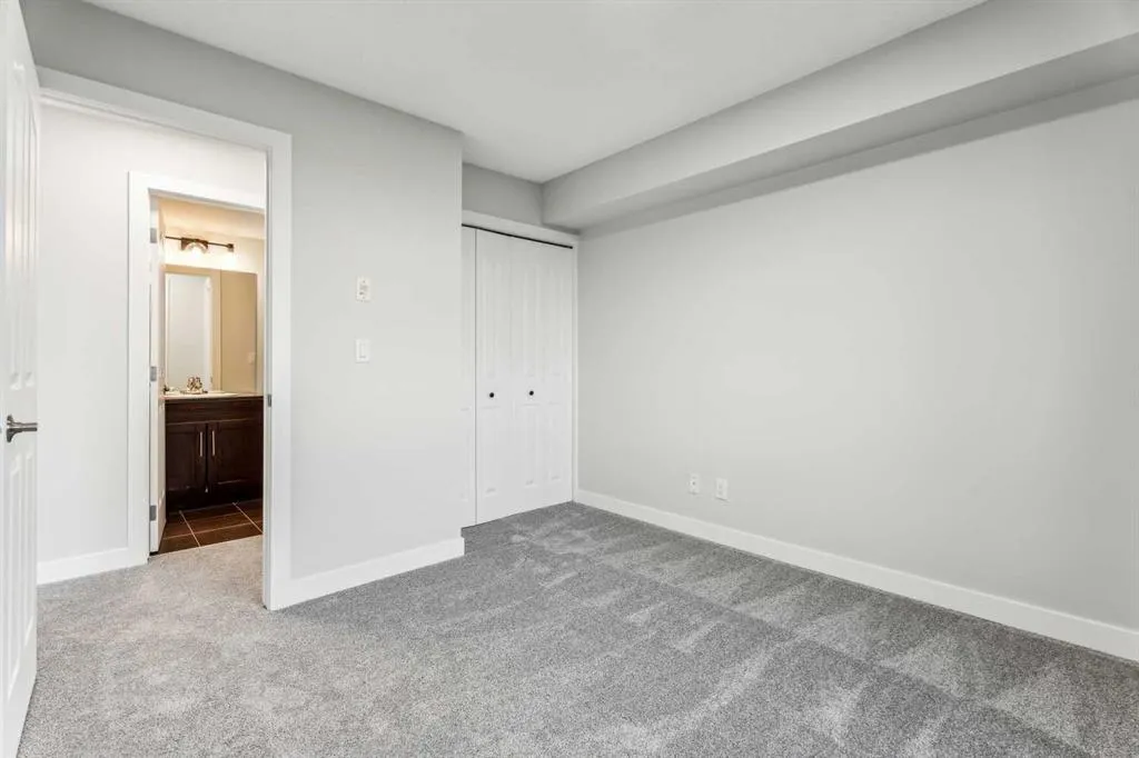 355 Taralake Way NE, #427