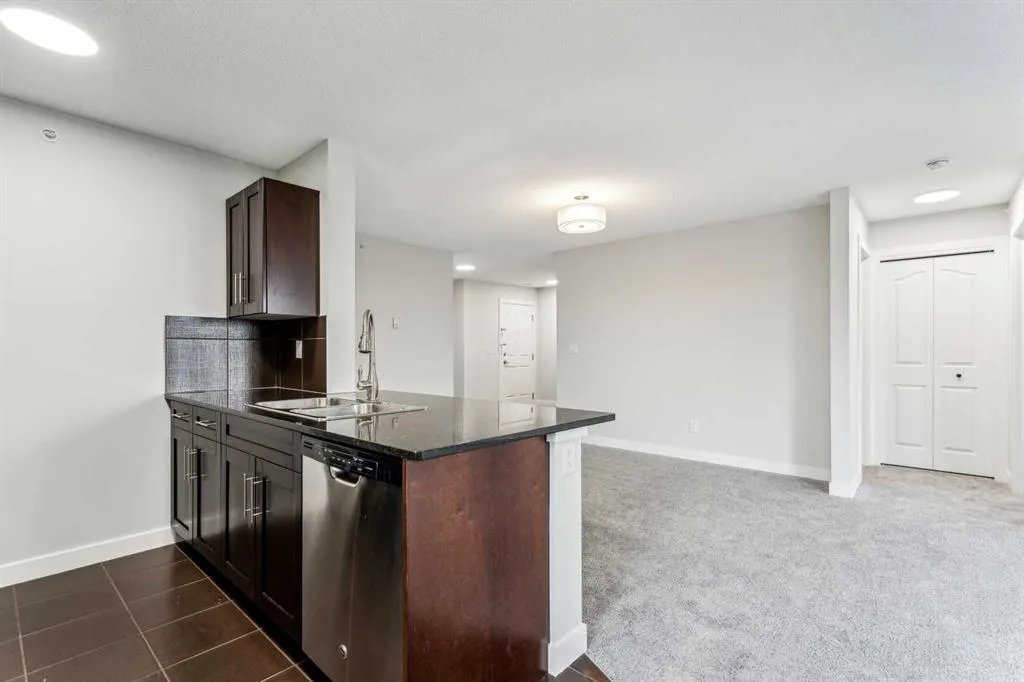355 Taralake Way NE, #427