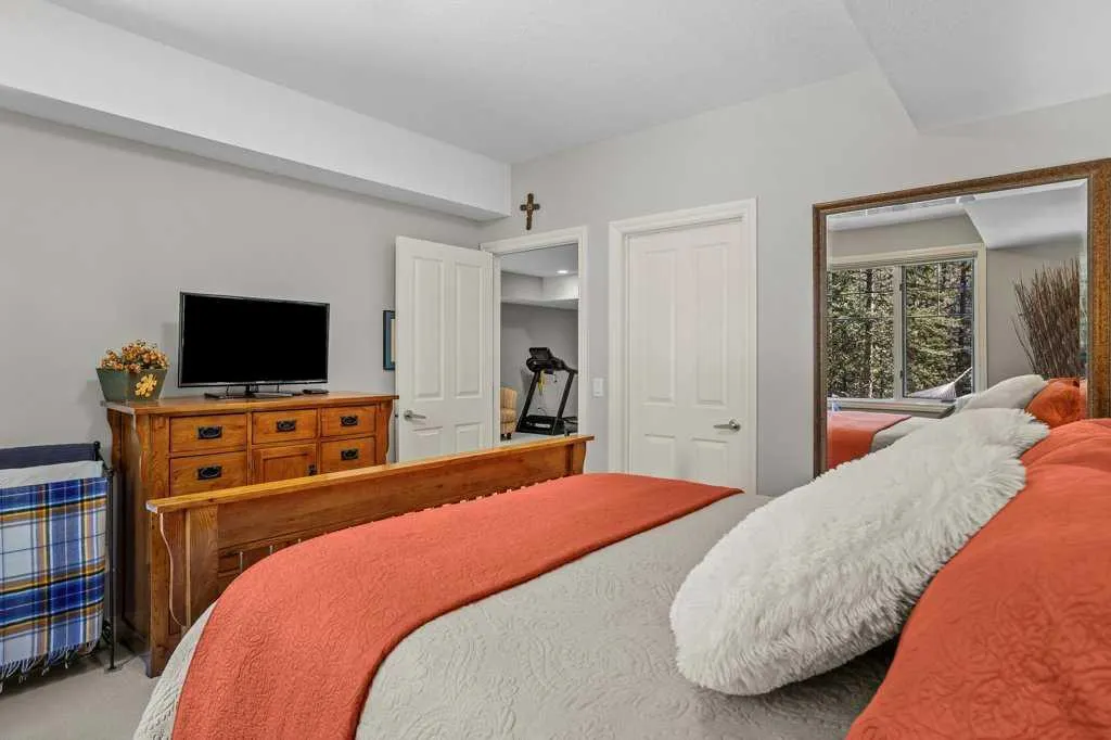 141 Stonecreek Road, #4