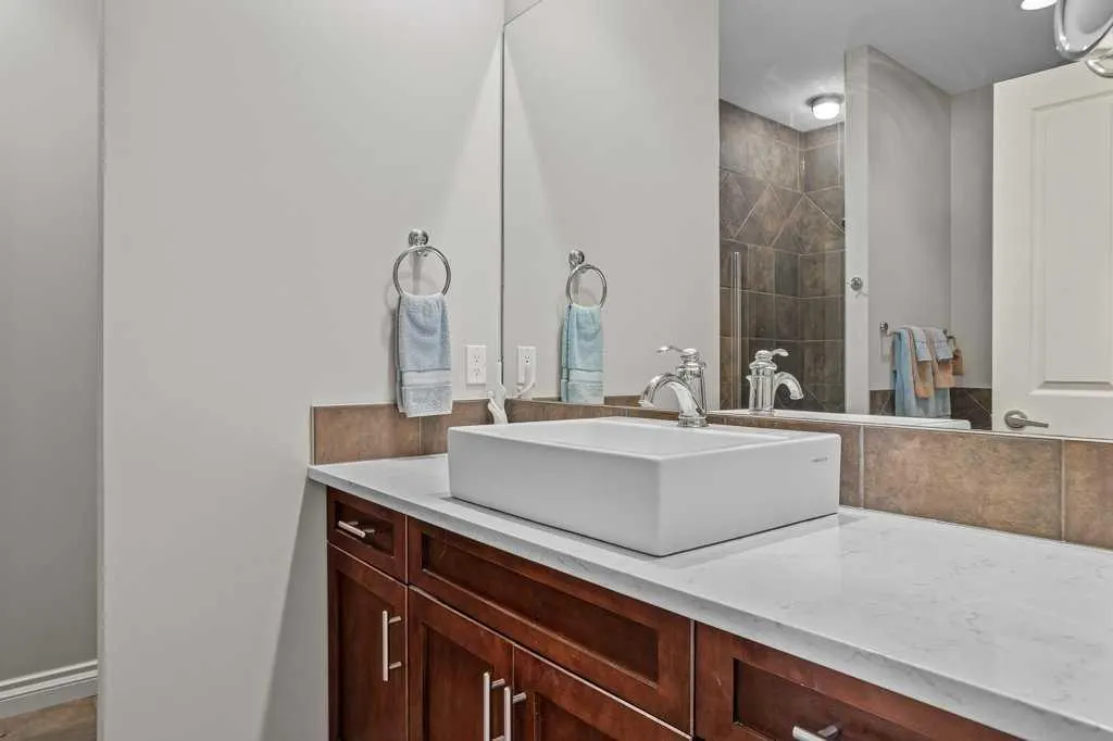 141 Stonecreek Road, #4
