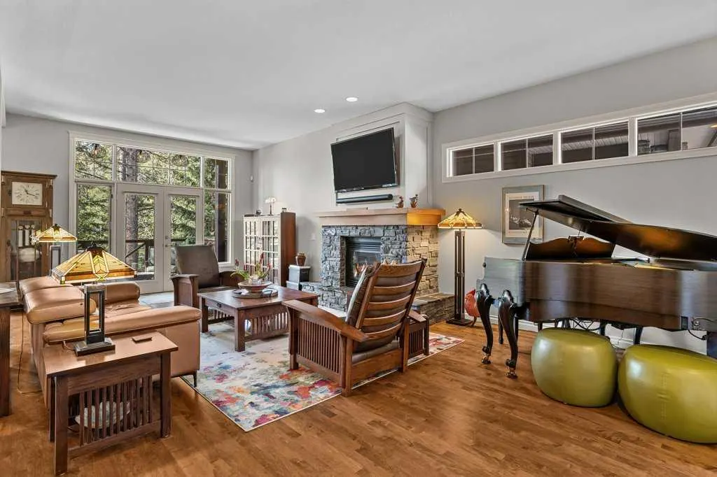 141 Stonecreek Road, #4