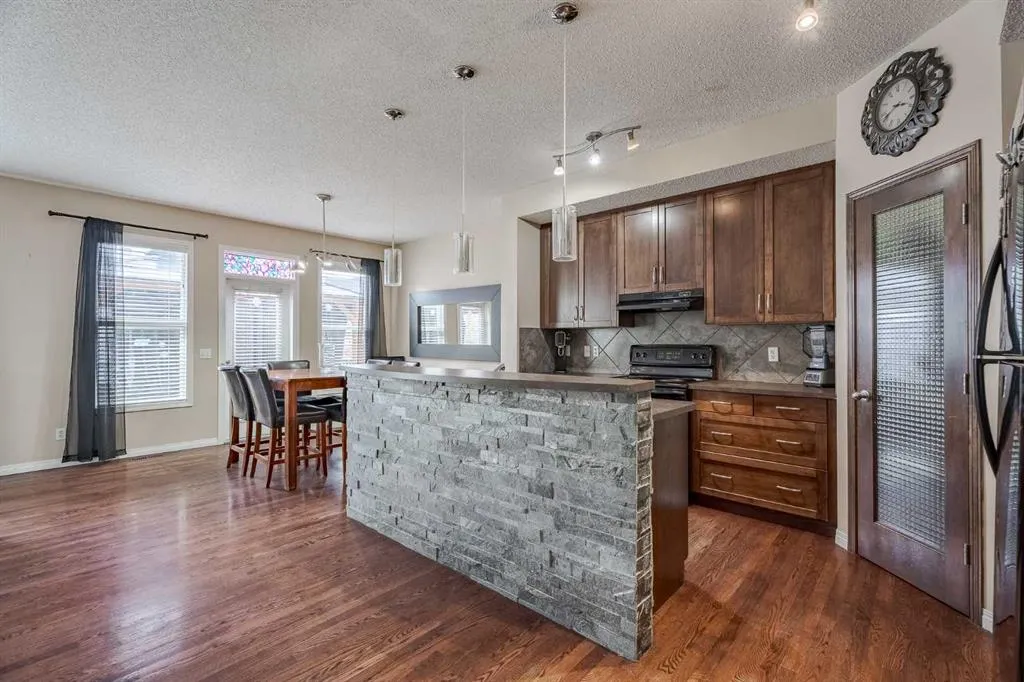 93 Copperleaf Way SE