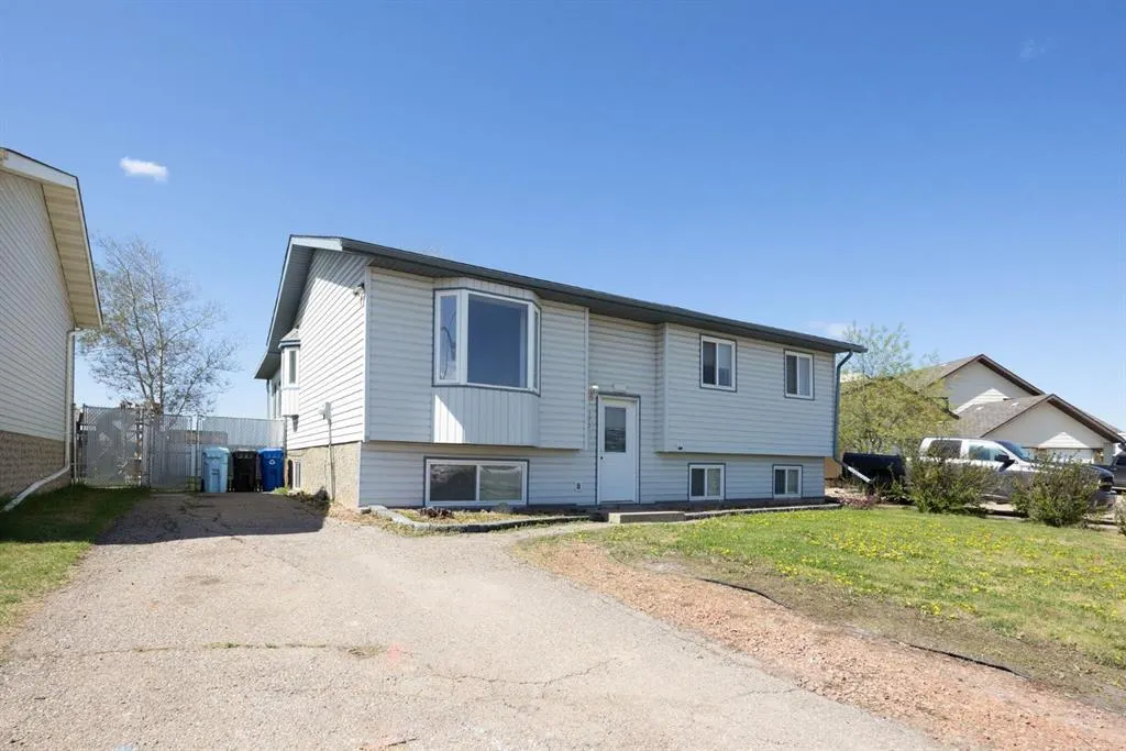 173 Oaks Crescent