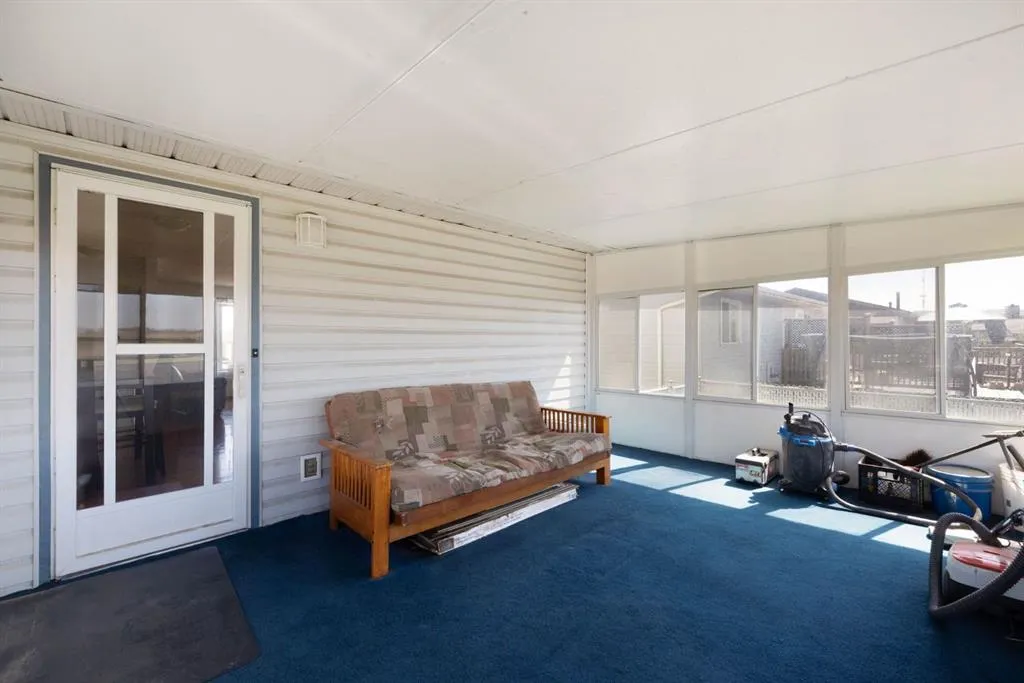 173 Oaks Crescent