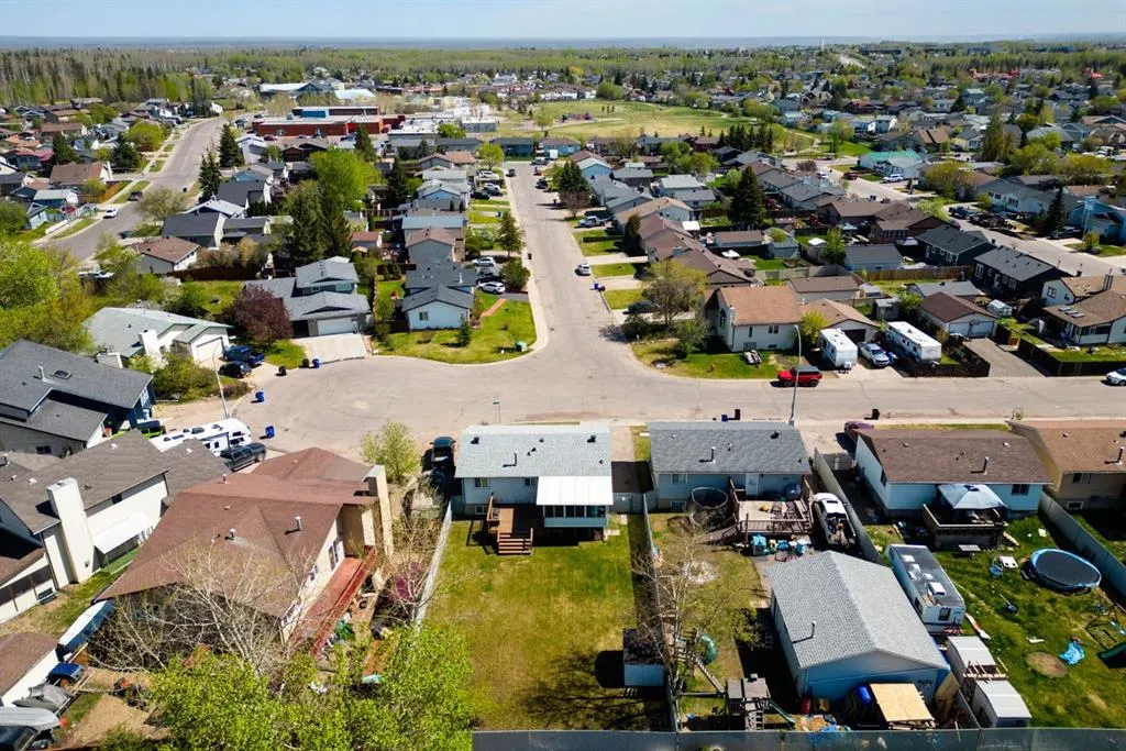 173 Oaks Crescent