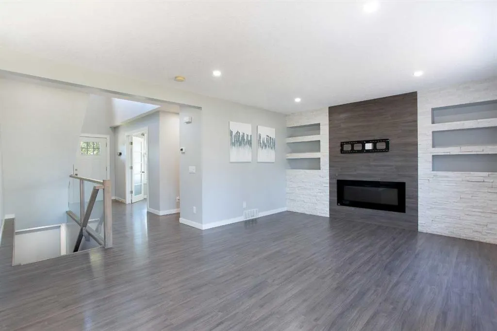 128 West Creek Drive