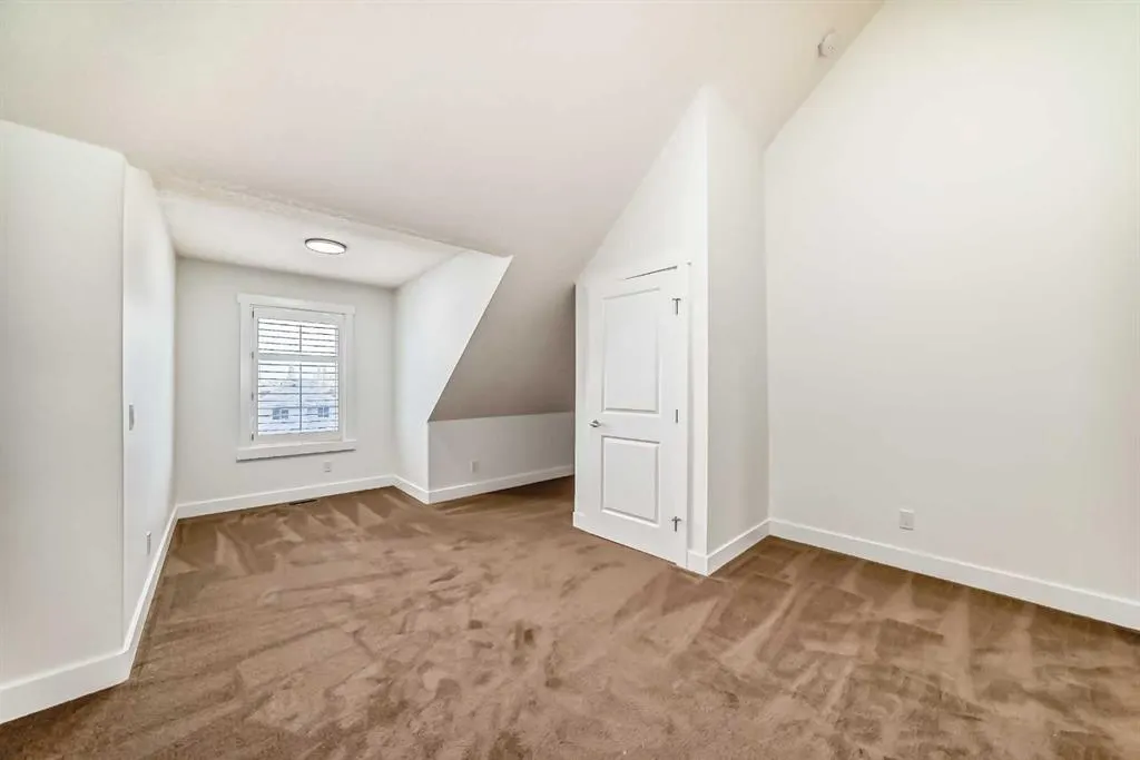 199 McKenzie Towne Drive SE