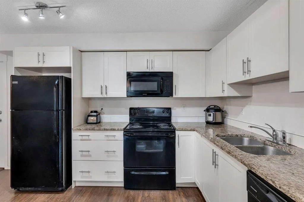 755 Copperpond Boulevard SE, #3305