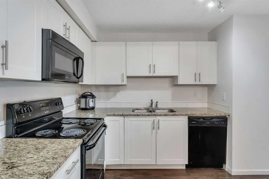 755 Copperpond Boulevard SE, #3305