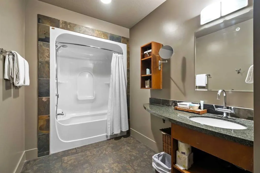 187 Kananaskis Way, #407