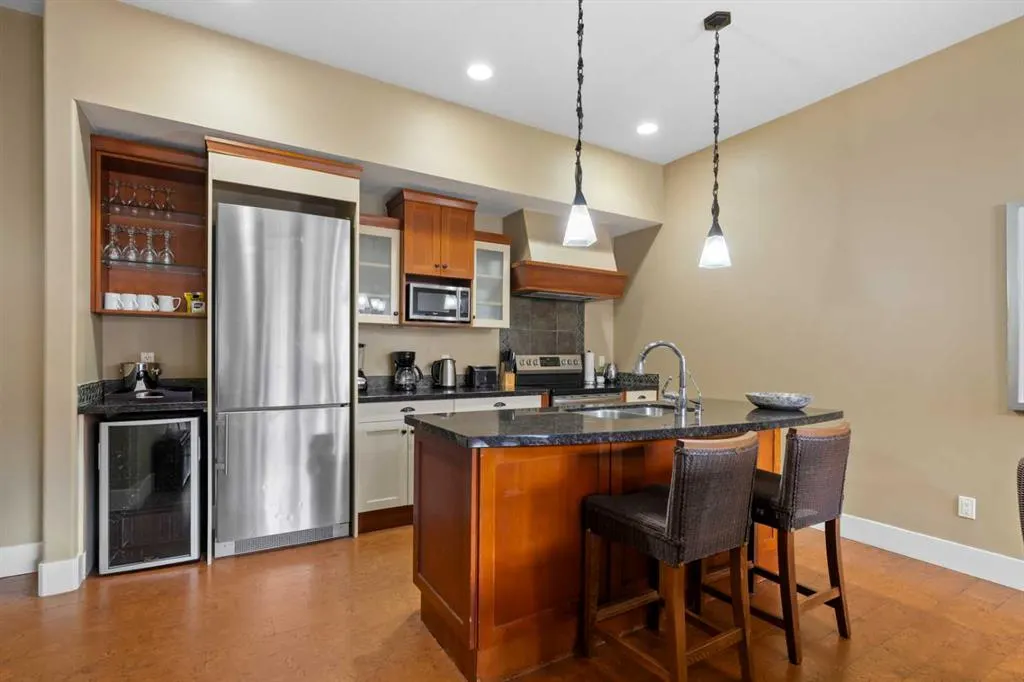 187 Kananaskis Way, #407