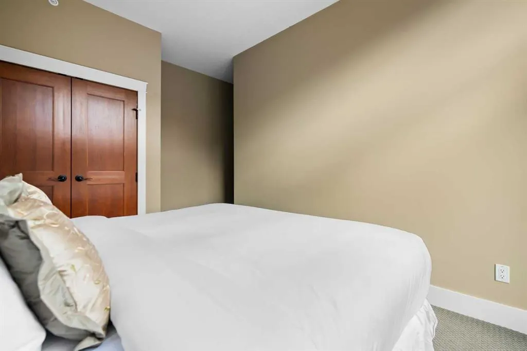 187 Kananaskis Way, #407