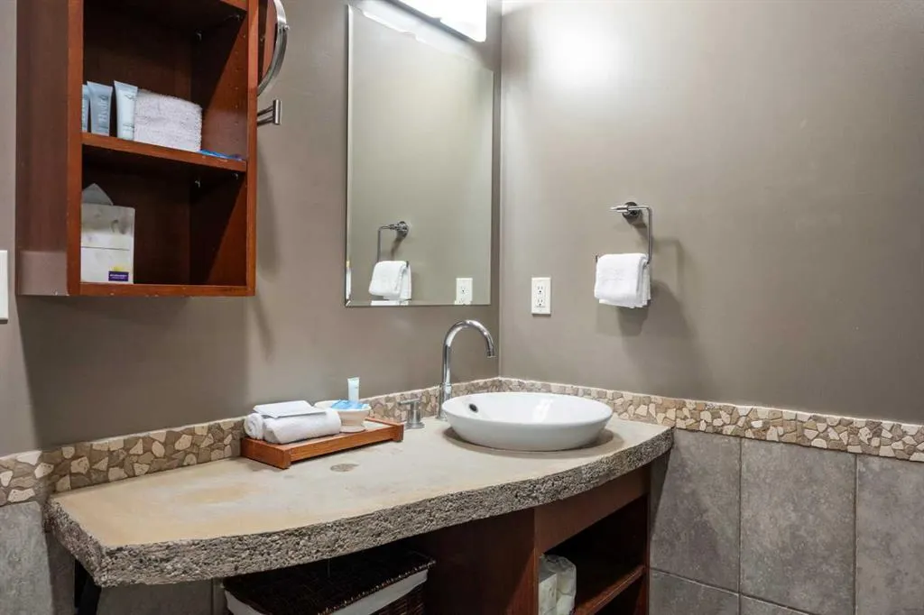 187 Kananaskis Way, #407