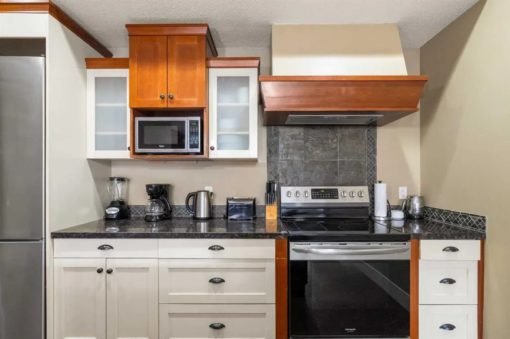 187 Kananaskis Way, #407