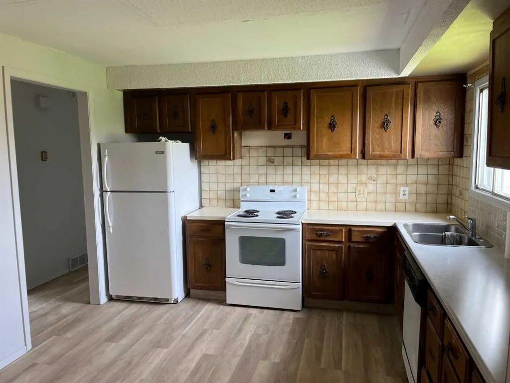 34186 Township Road 240