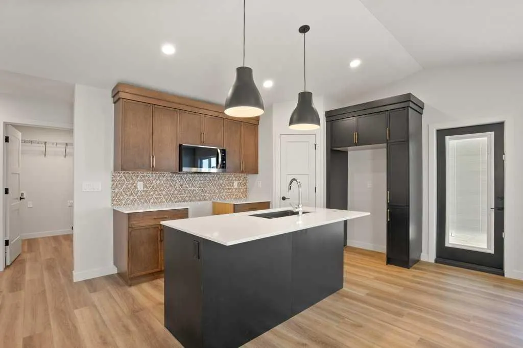 154 Norseman Close