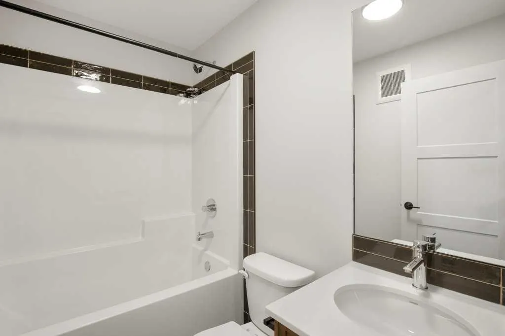 154 Norseman Close