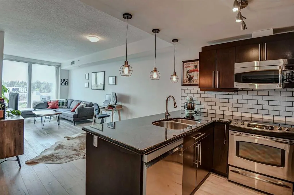 817 15 Avenue SW, #903