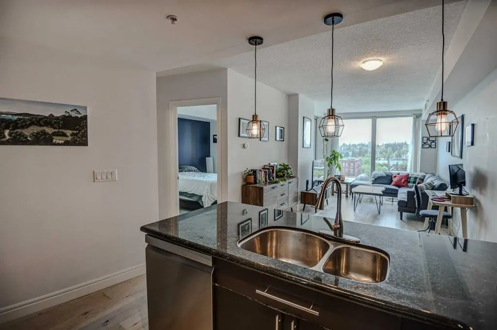 817 15 Avenue SW, #903
