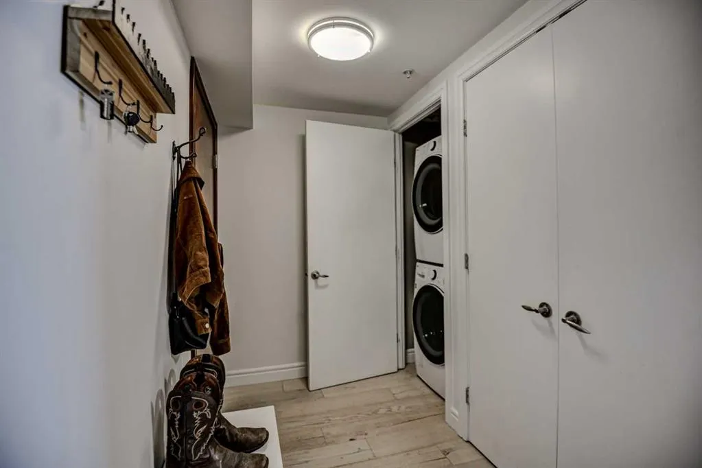 817 15 Avenue SW, #903