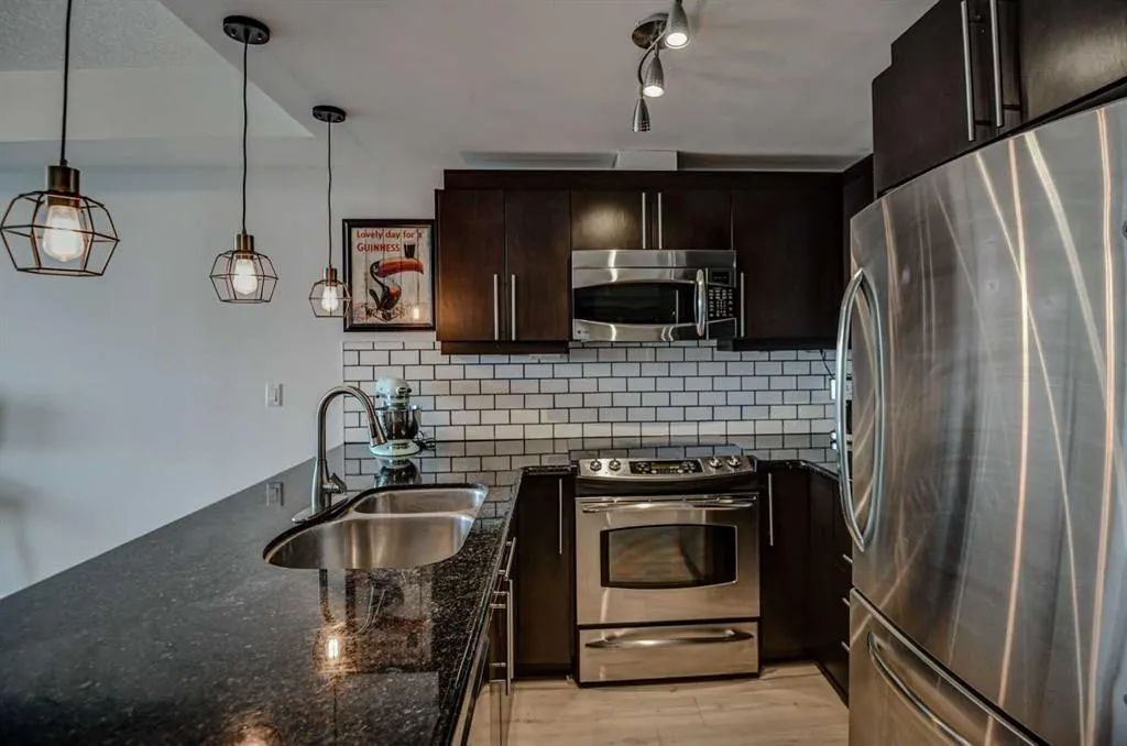 817 15 Avenue SW, #903