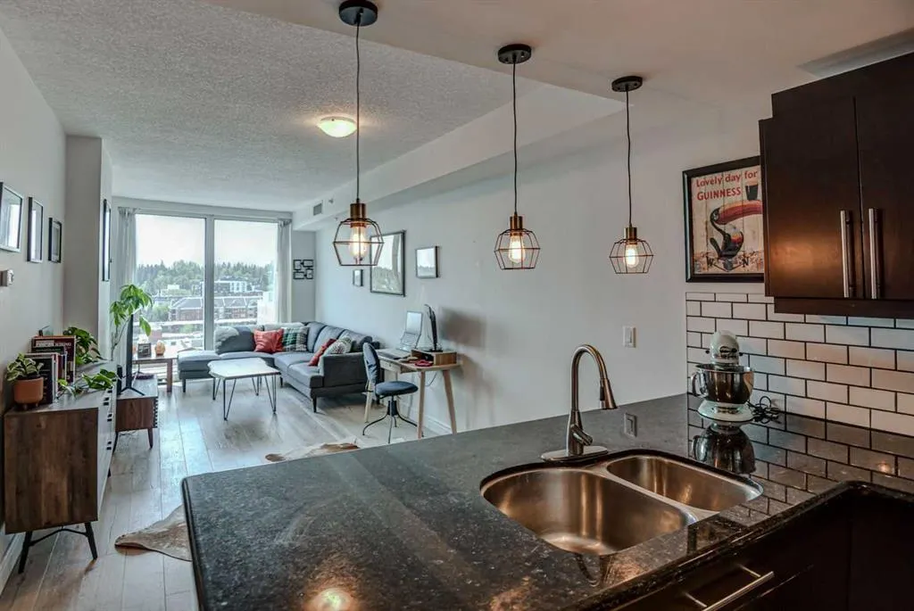 817 15 Avenue SW, #903