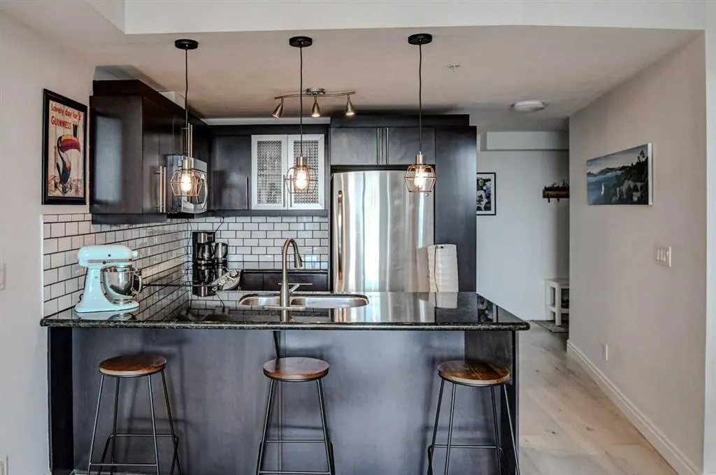 817 15 Avenue SW, #903
