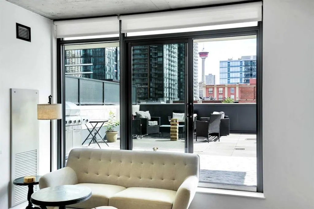 1010 6 Street SW, #206