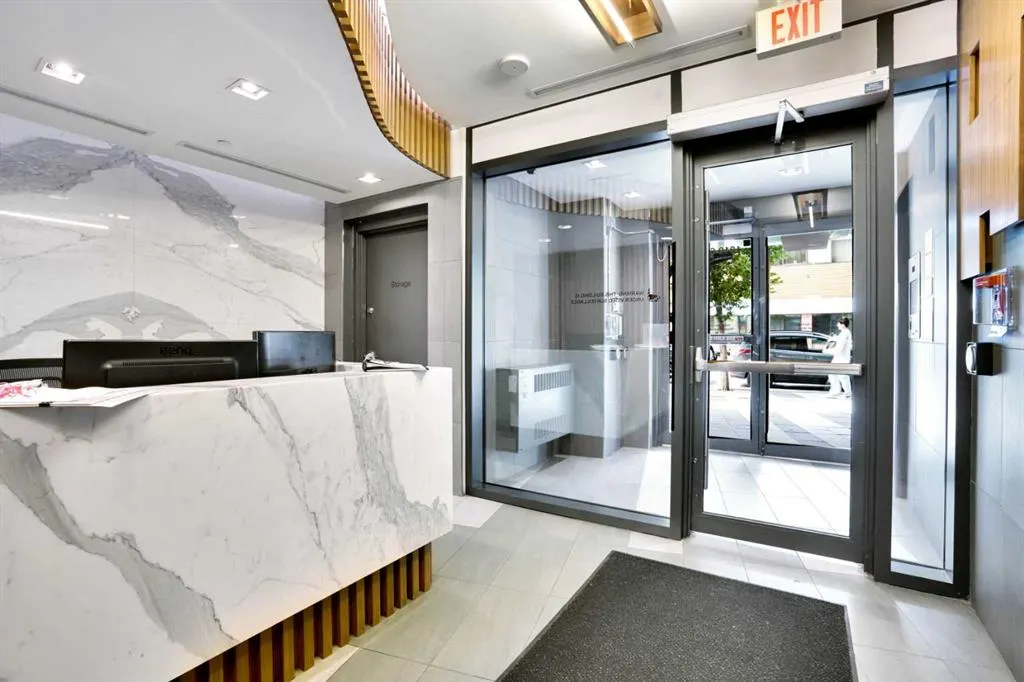 1010 6 Street SW, #206