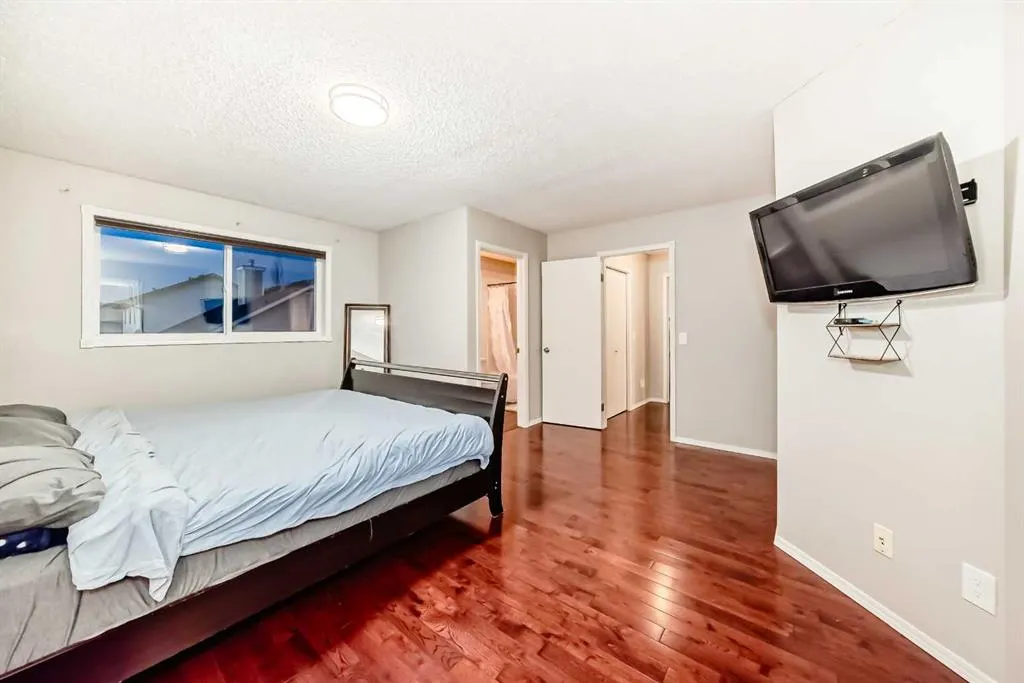 10 Westfall Crescent