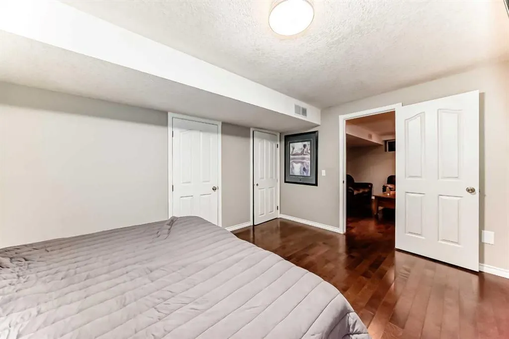 10 Westfall Crescent