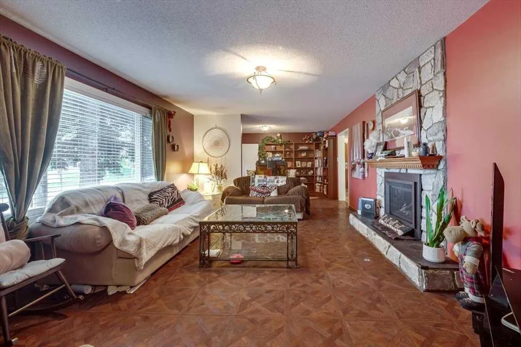 1203 Gough Road