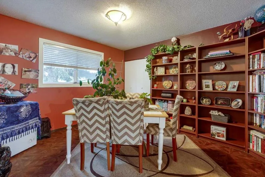 1203 Gough Road