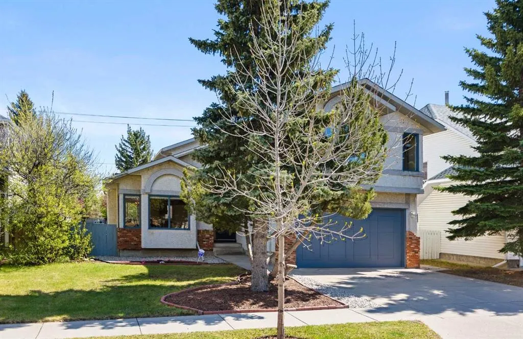 8266 Edgebrook Drive NW