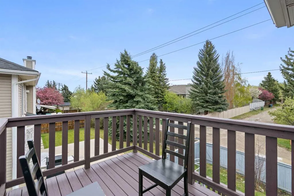 8266 Edgebrook Drive NW