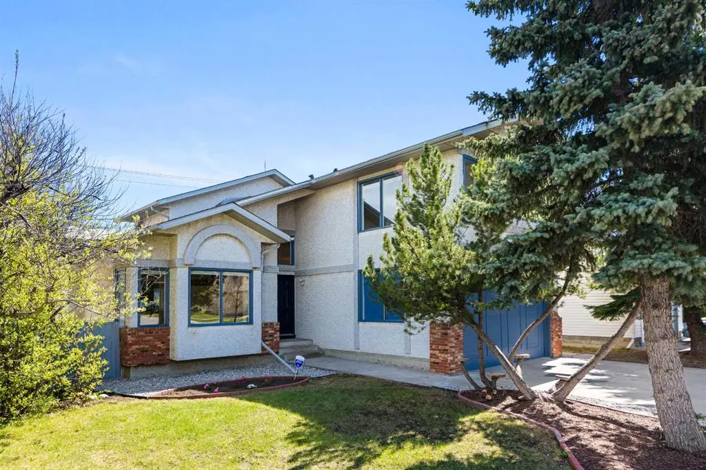 8266 Edgebrook Drive NW
