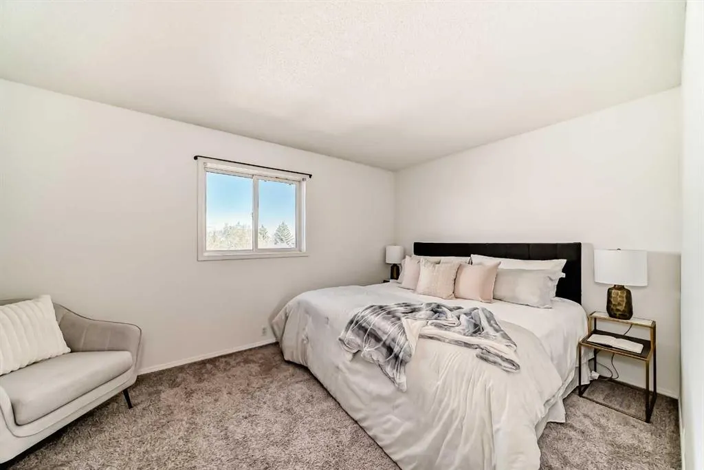 112 Covington Rise NE