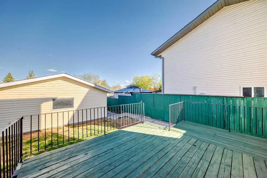 112 Covington Rise NE