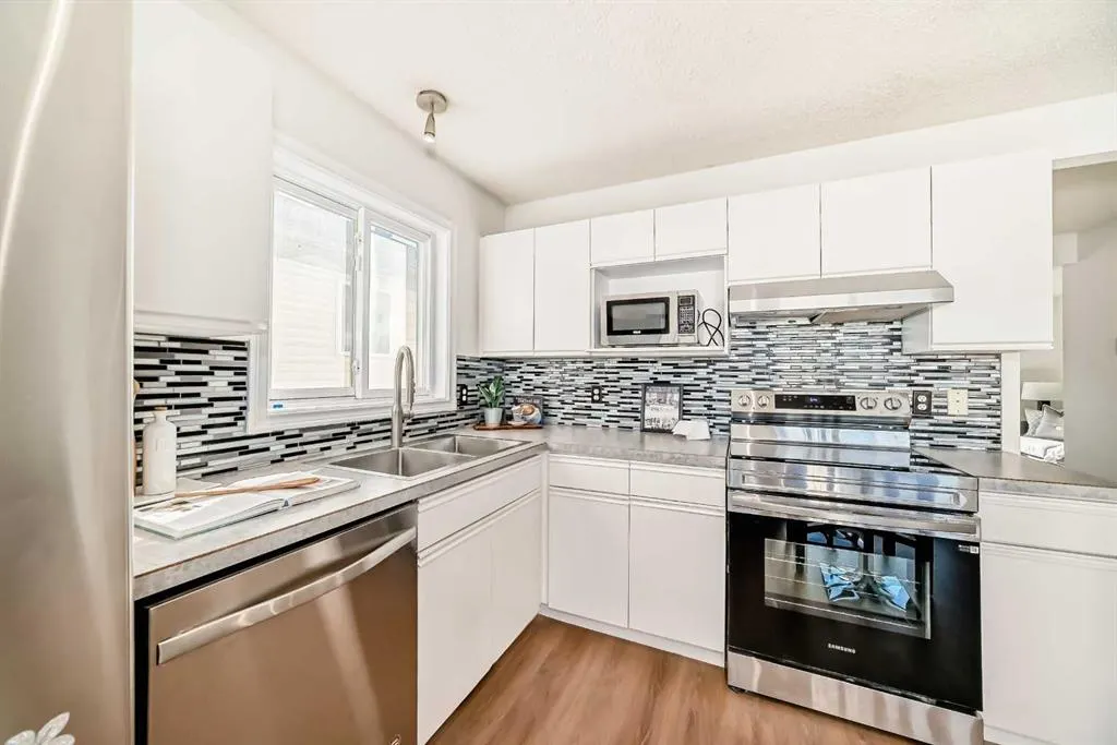 112 Covington Rise NE
