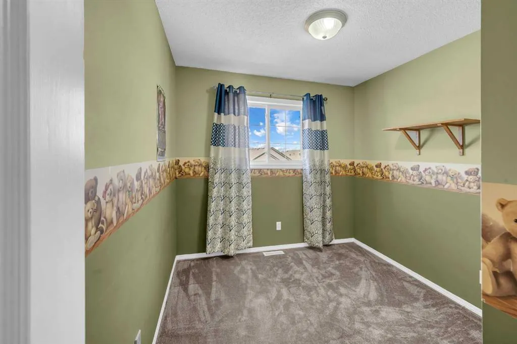6 Saddlemont Way NE