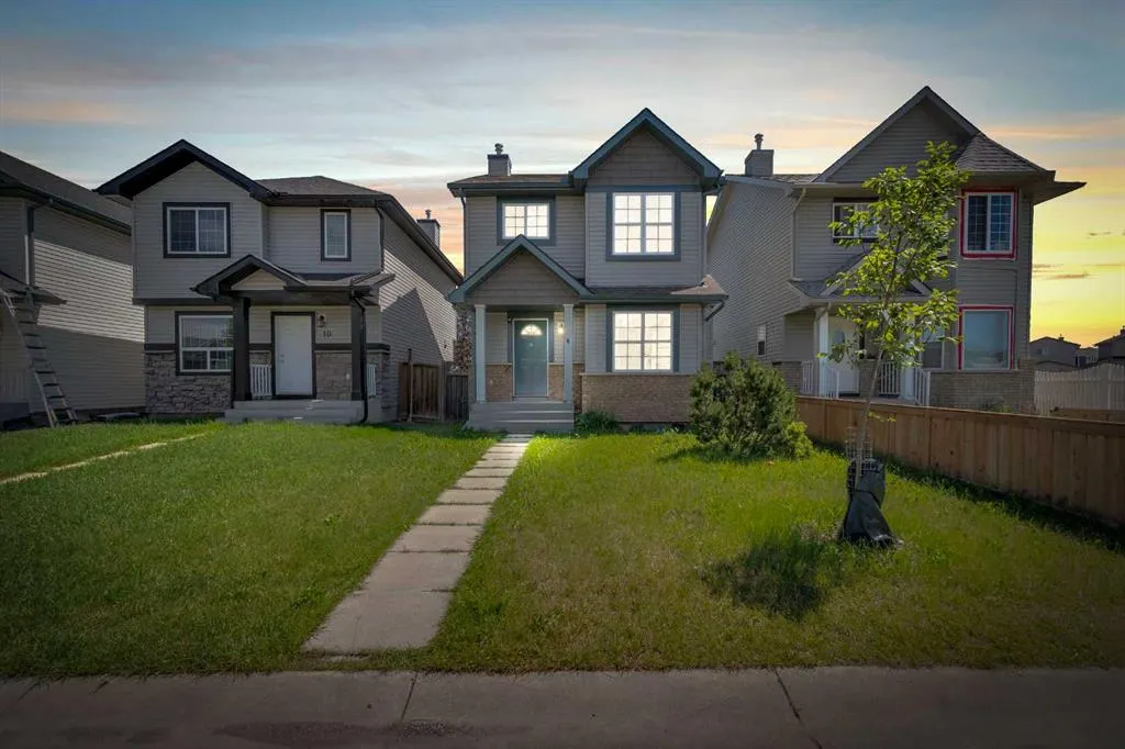 6 Saddlemont Way NE