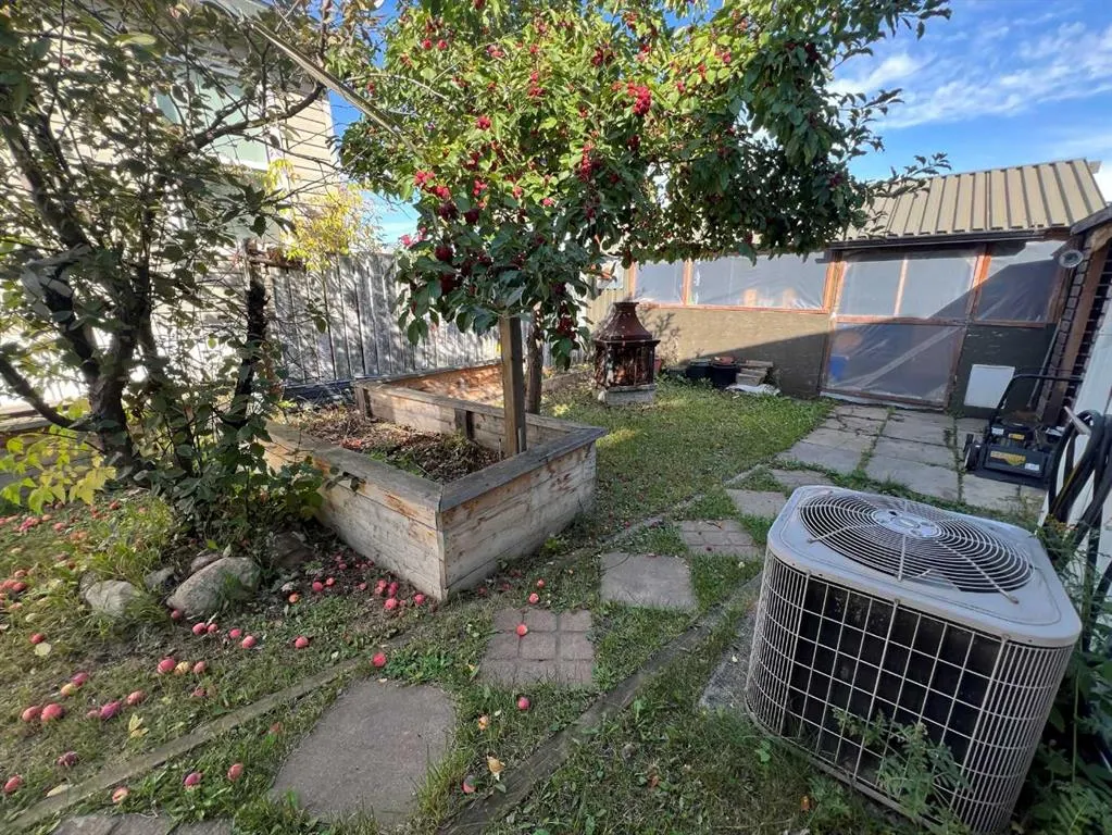 183 Grenoble Crescent