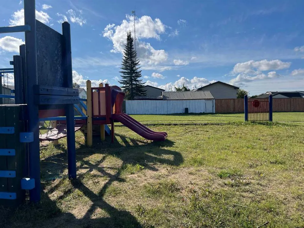 183 Grenoble Crescent