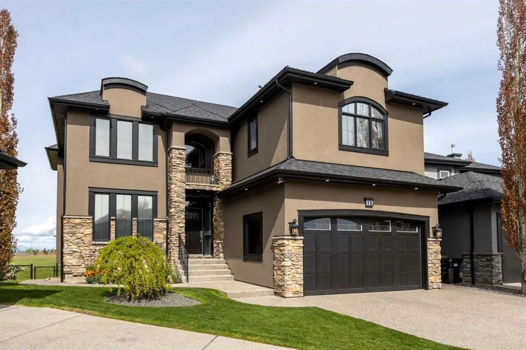 117 Rockcliff Bay NW