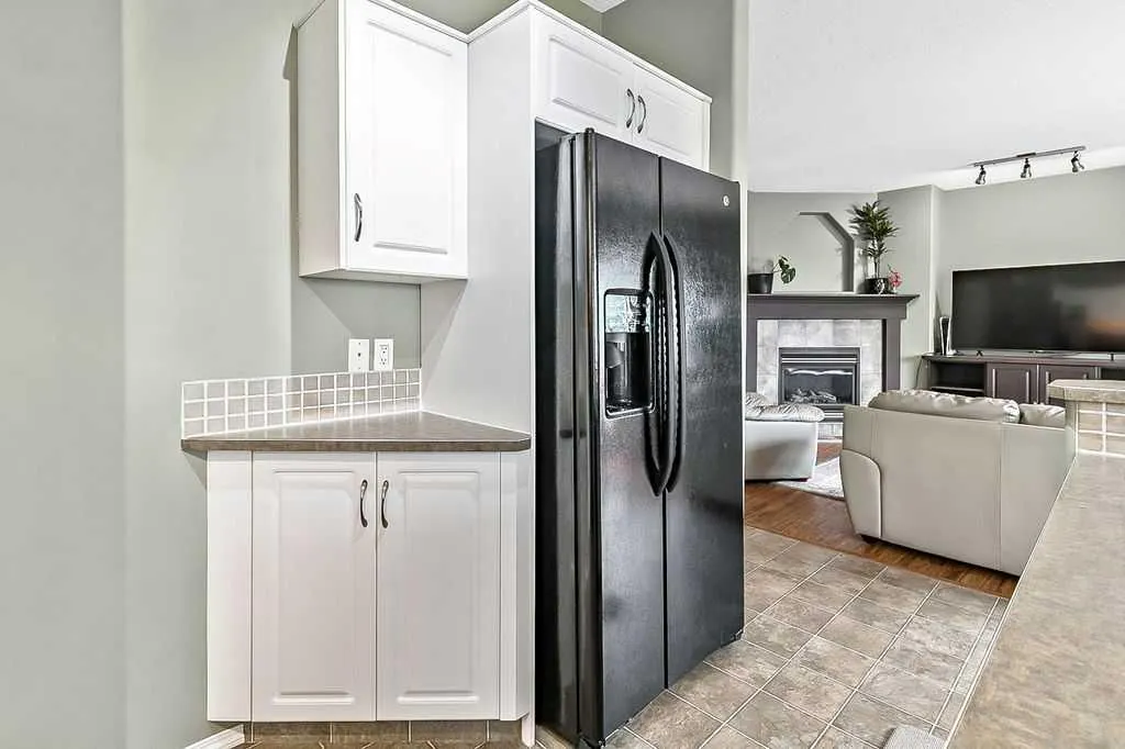 83 Crystalridge Close
