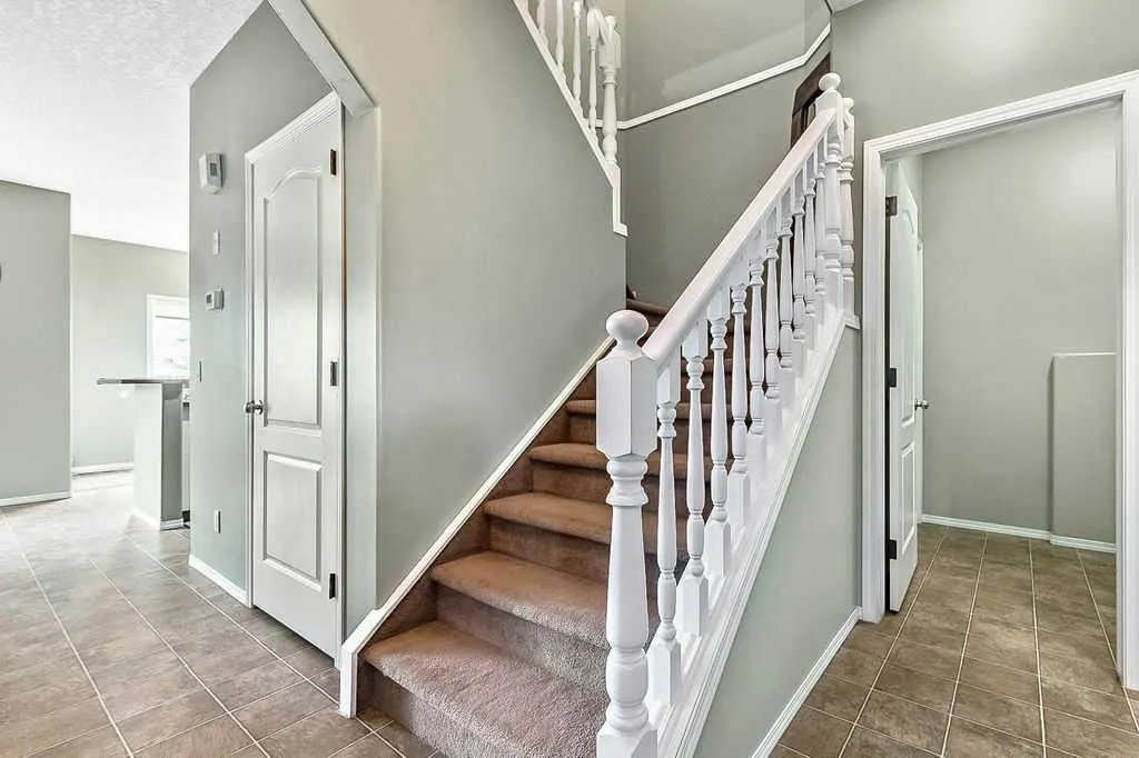 83 Crystalridge Close