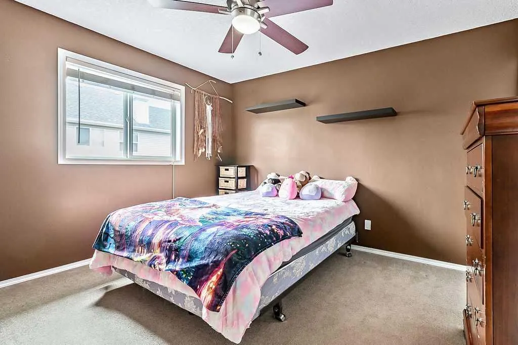 83 Crystalridge Close